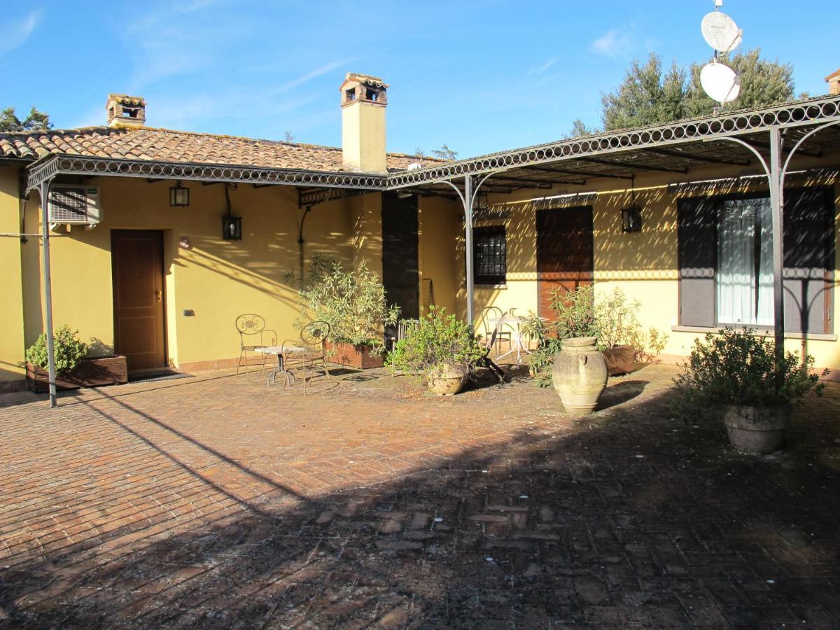 Agriturismo Scuderie Della Contea Sutri Exterior foto