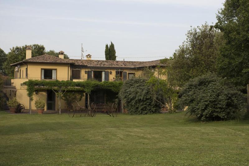 Agriturismo Scuderie Della Contea Sutri Exterior foto